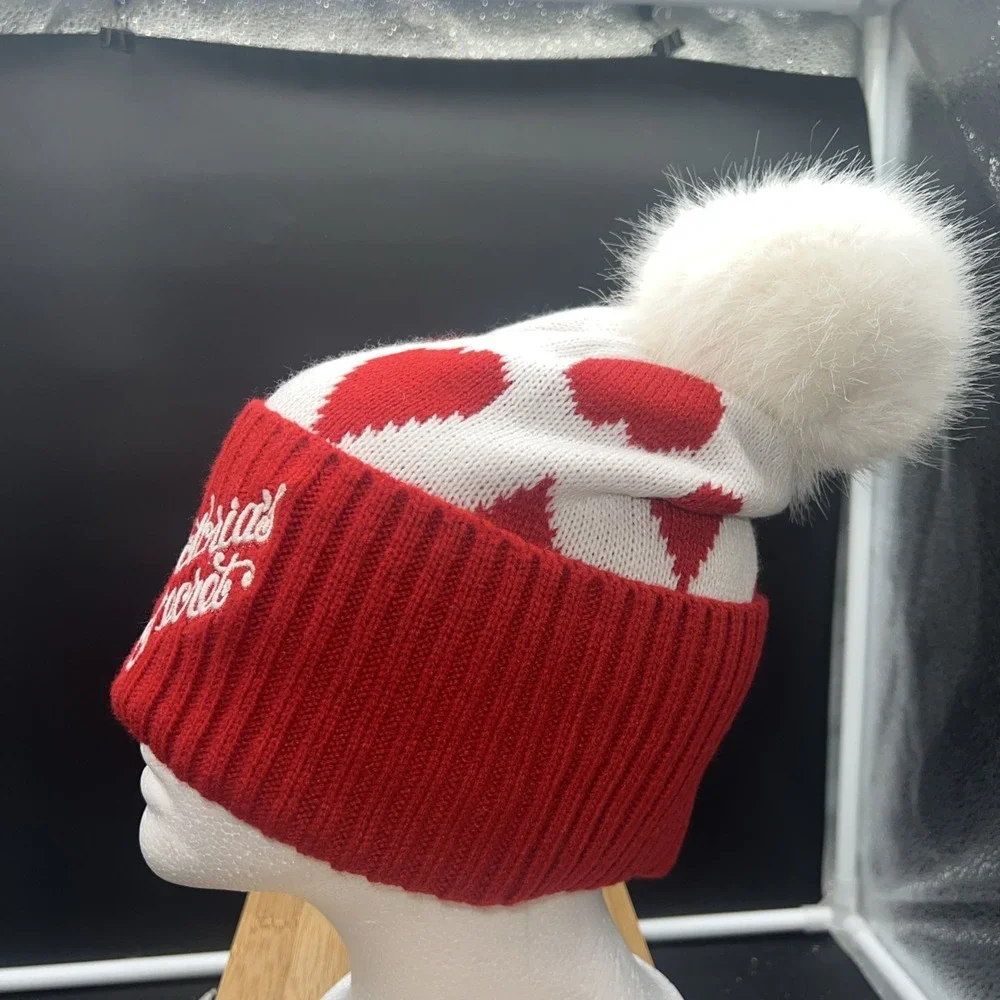 Victoria's Secret Knit Beanie Hat Pom Pom One Size Red White Hearts