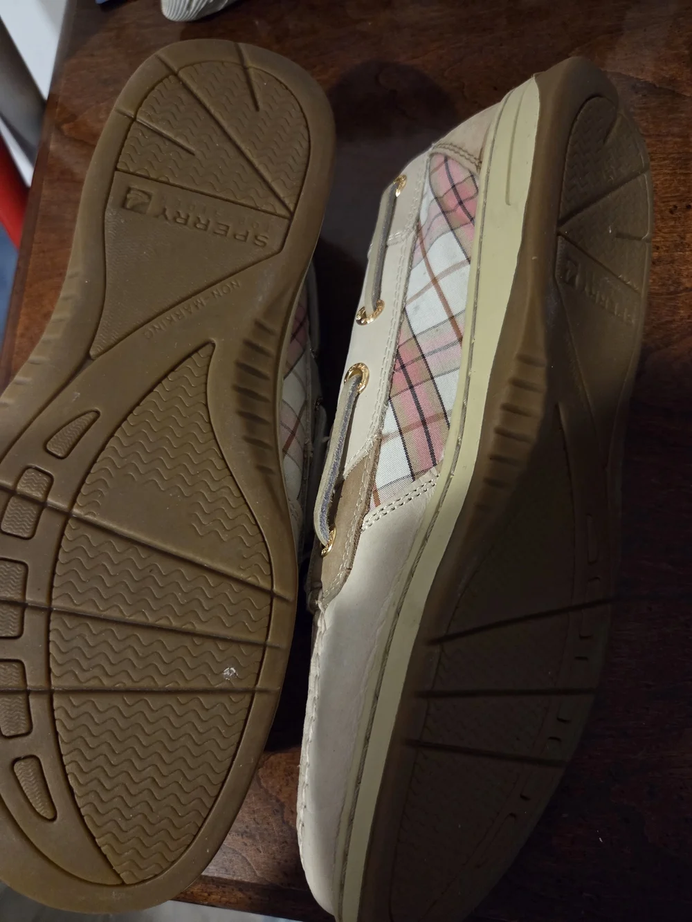 Sperry Women’s Cream Leather Boat Shoes Size 7