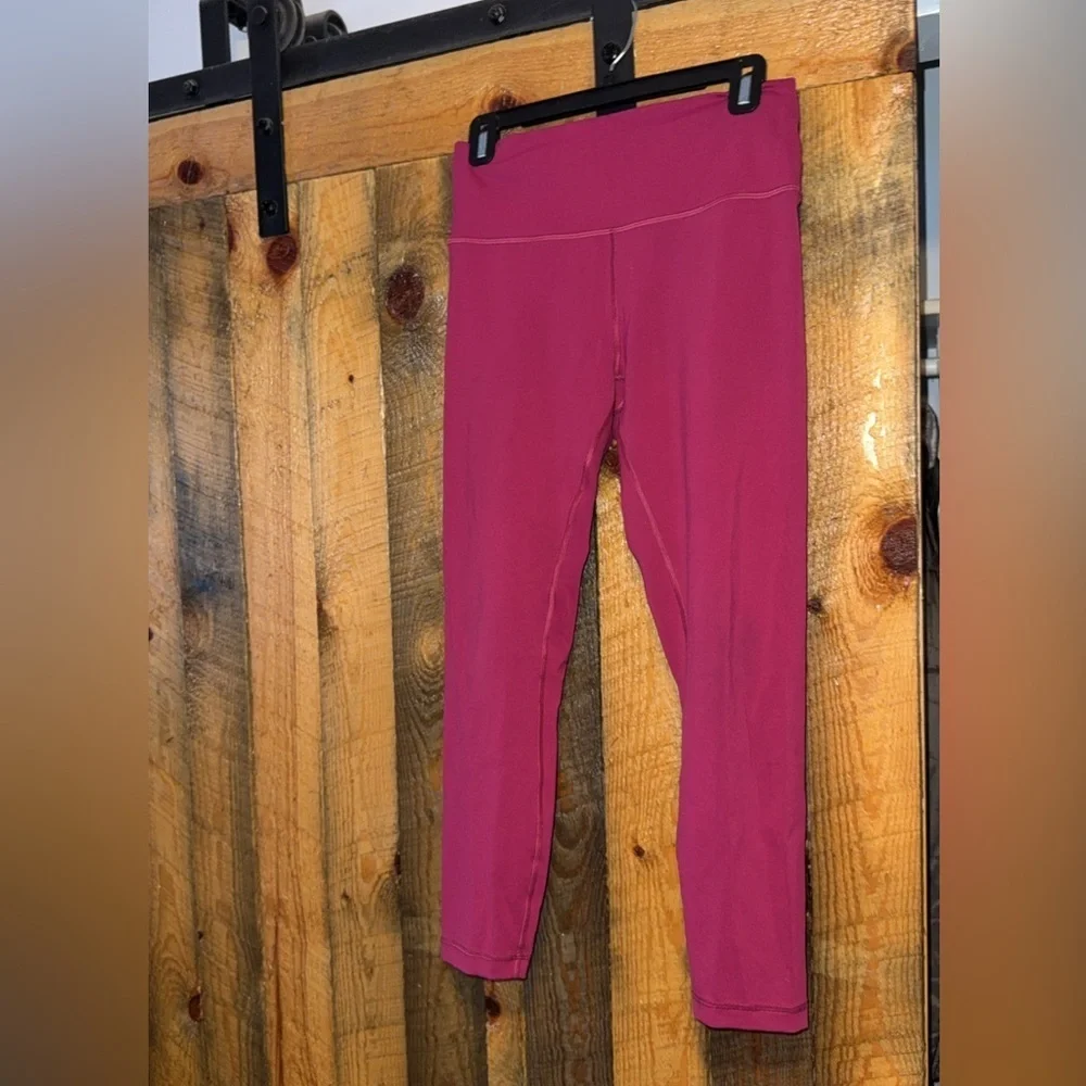 NWOT High-Waisted Leggings