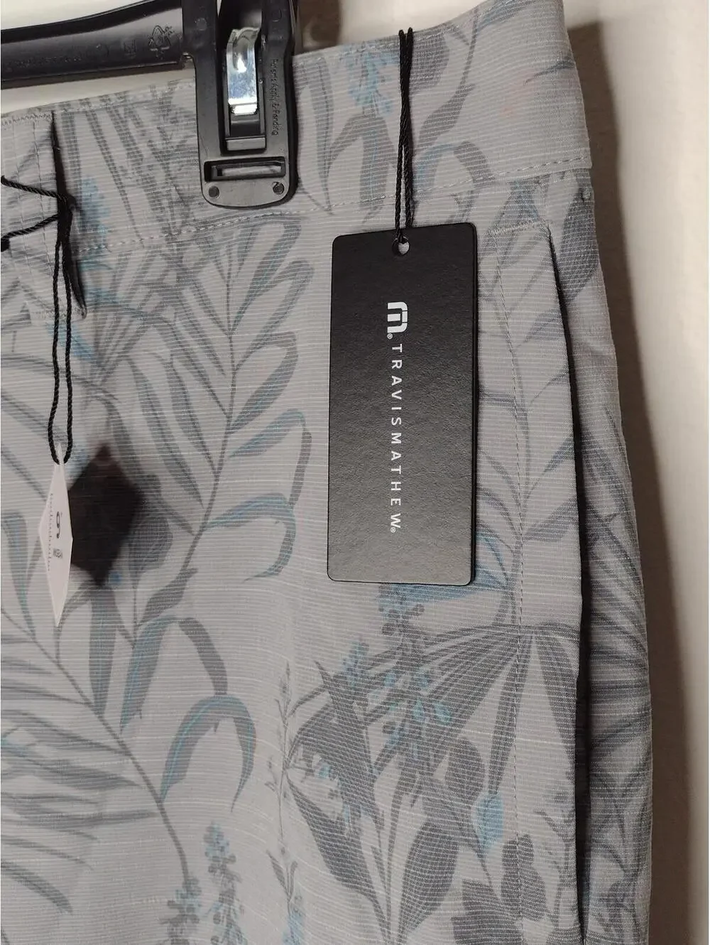 Travis Mathew men shorts