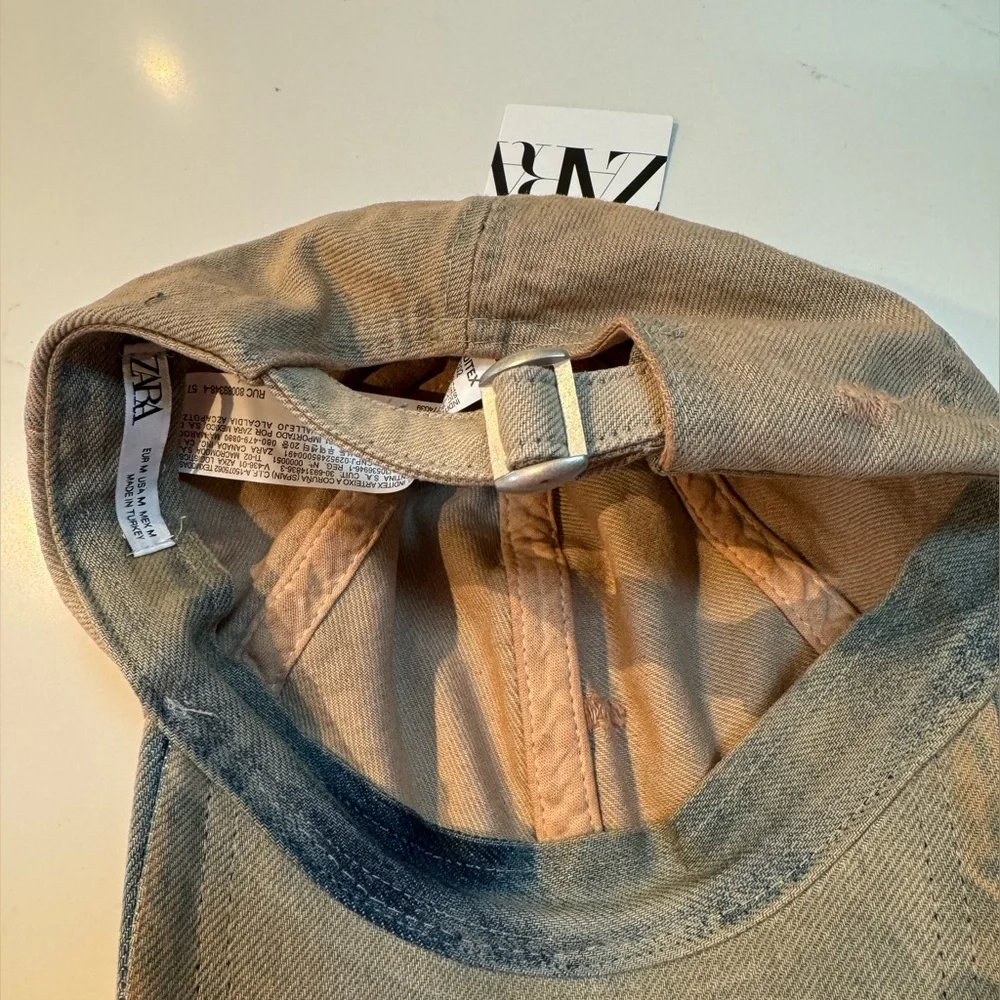 Zara tag jean