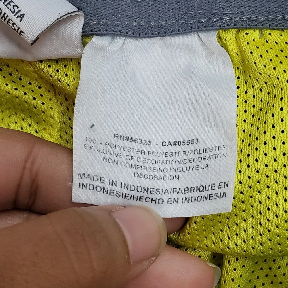 Nike *please carefully