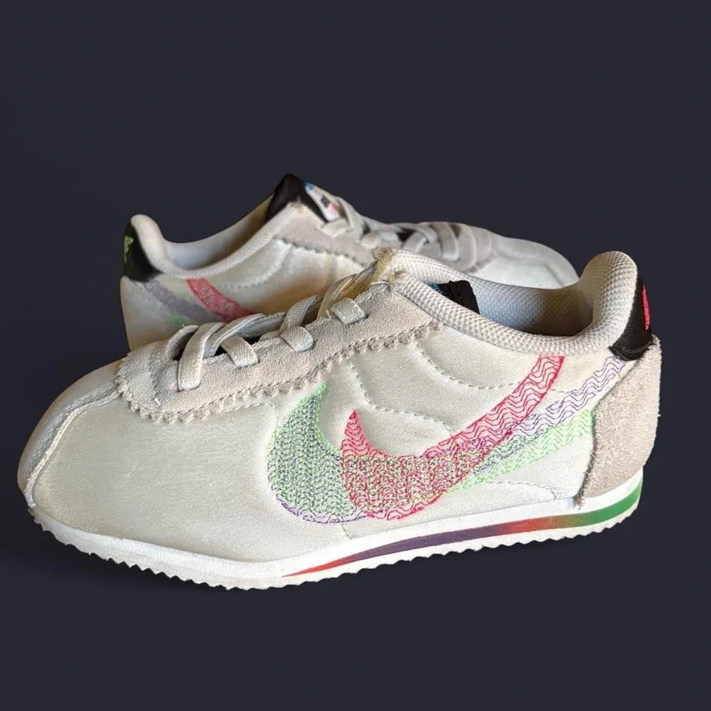 Nike good little