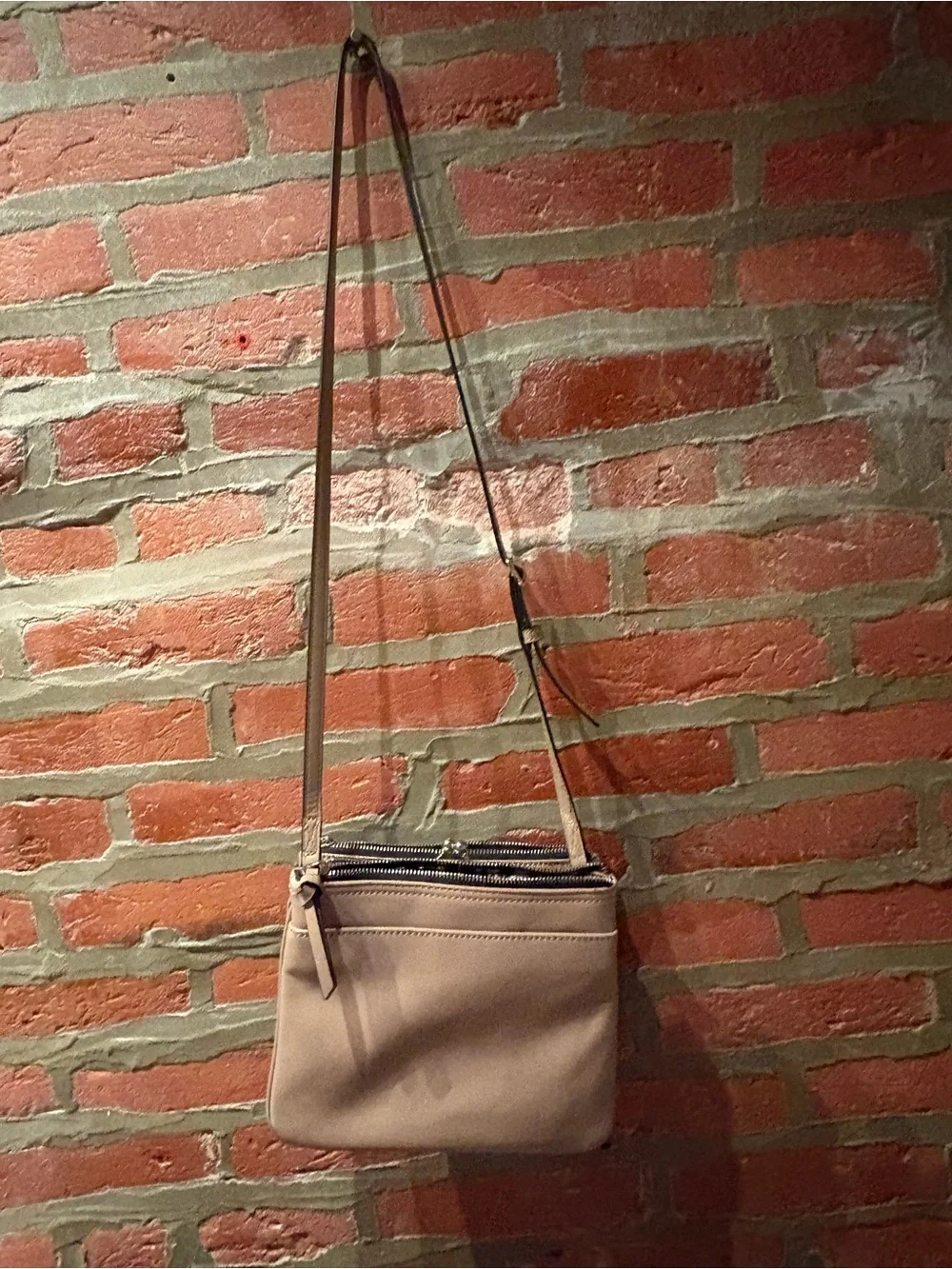 Nine West beige zip exterior