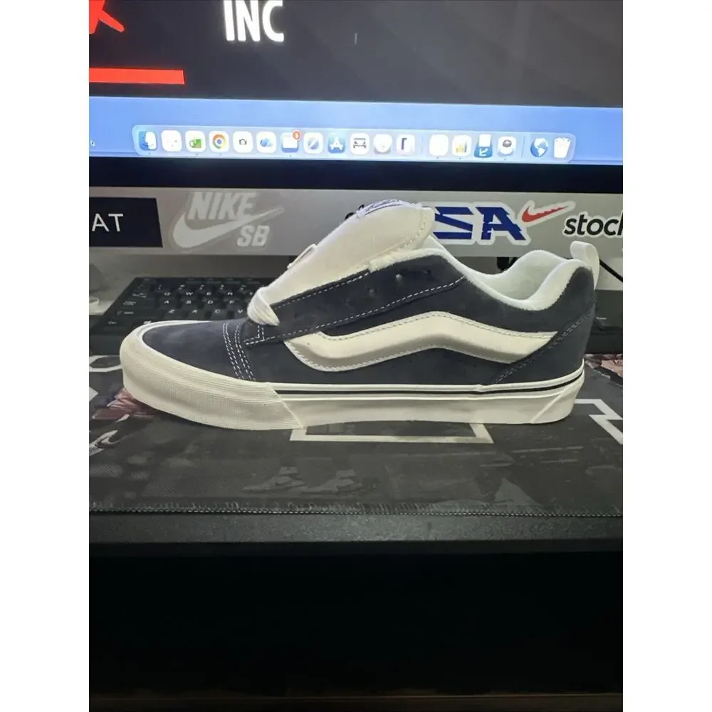 Vans thanks shopping