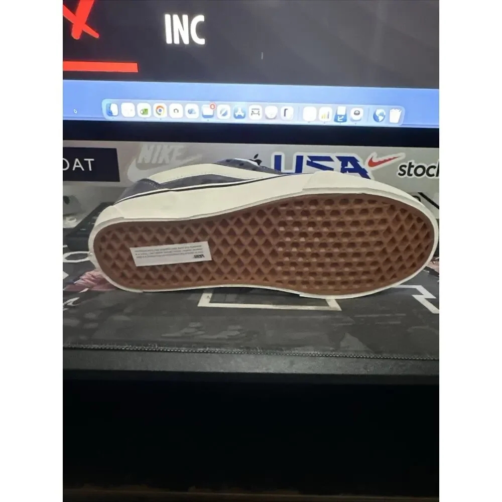 Vans thanks shopping