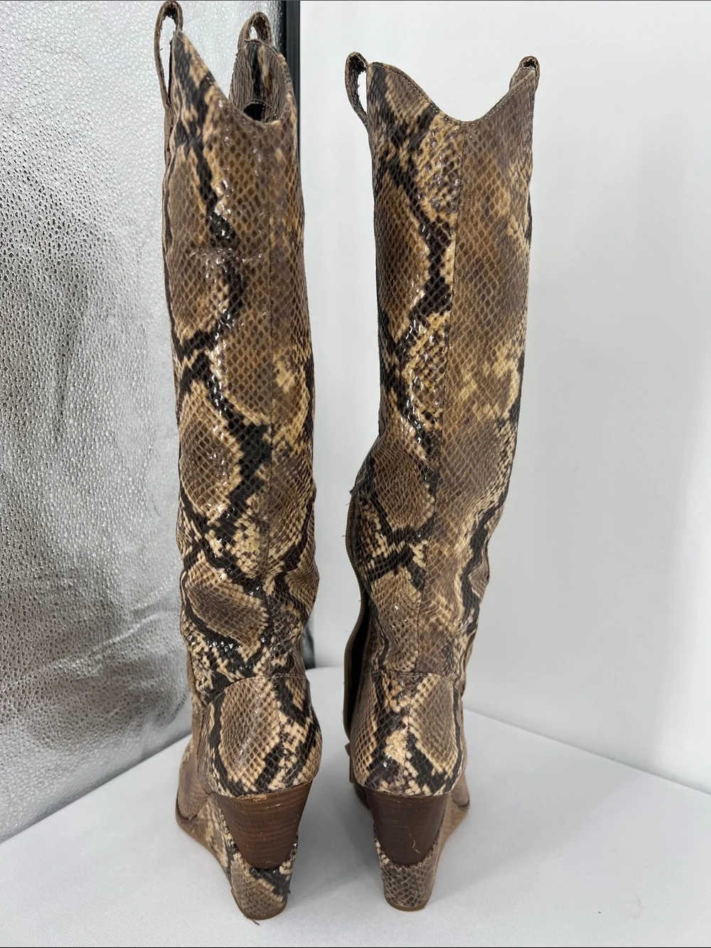 Jessica Simpson Brown Snake-Print Havrie boots