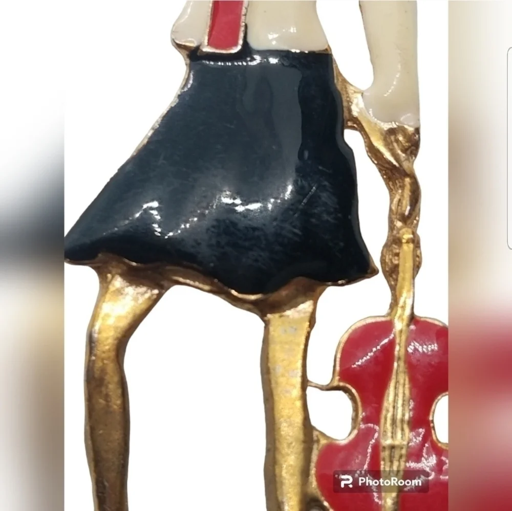 VINTAGE 80S MODERNIST  FASHIONABLE VIOLINIST LARGE BROOCH