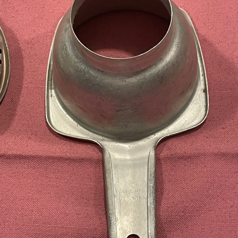 Foley vintage handheld