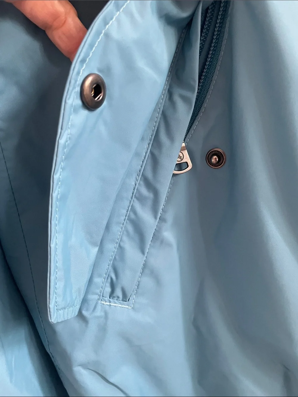 Aigle light blue