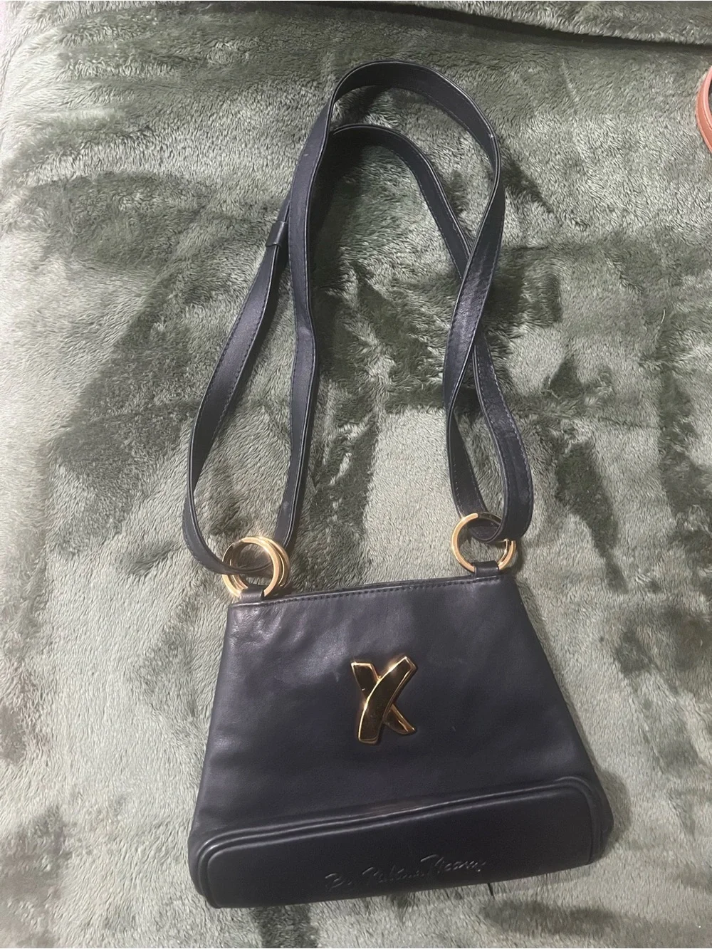 VTG Paloma Picasso black leather bag gold hardware Italy