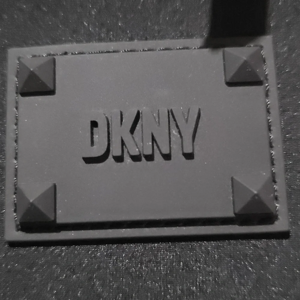 Dkny sleek versatile