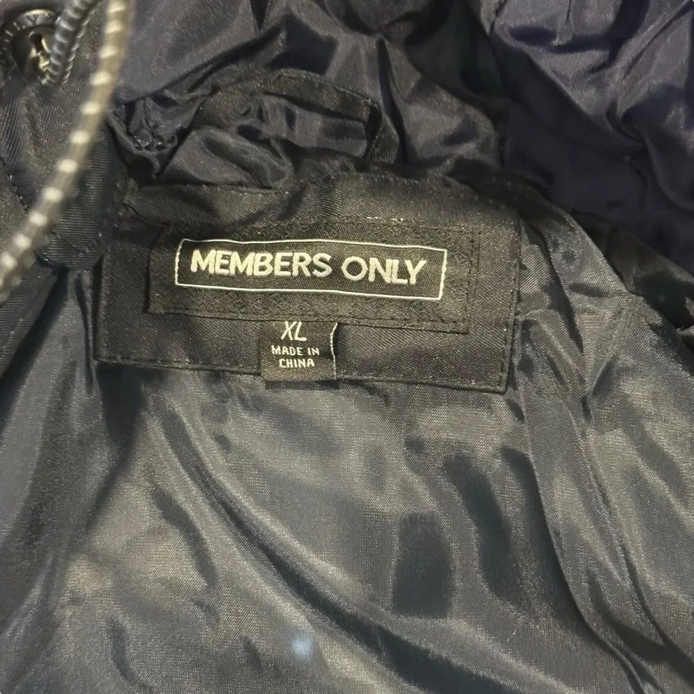 NWT Members Only Midnight Blue & Black Astronaut Puffer Jacket Size XL