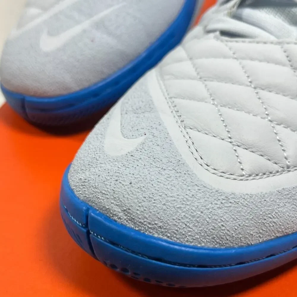 Nike sneakers m9