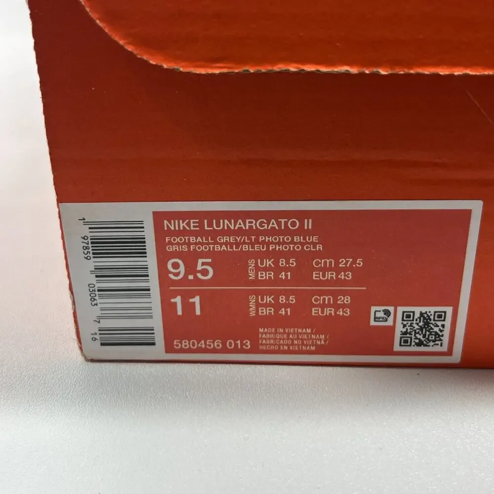Nike sneakers m9