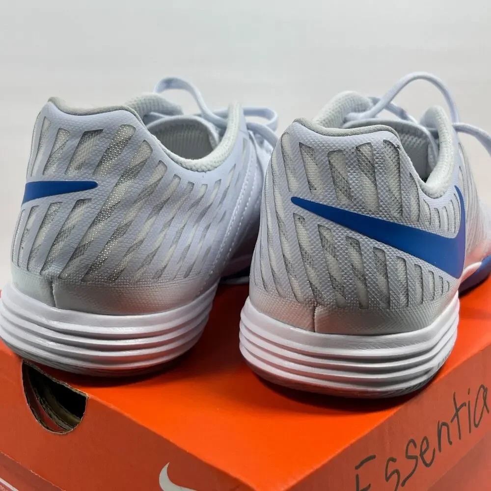 Nike sneakers m9