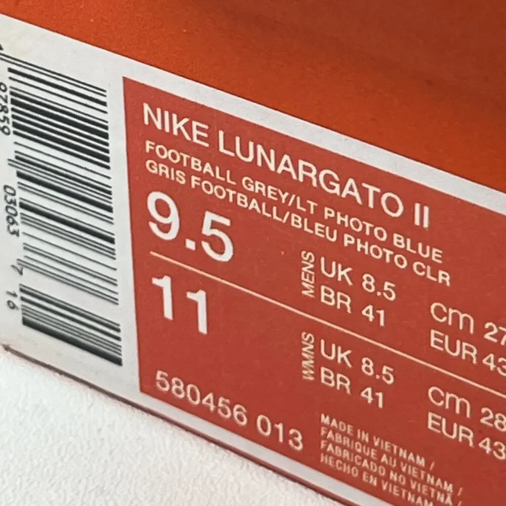 Nike sneakers m9