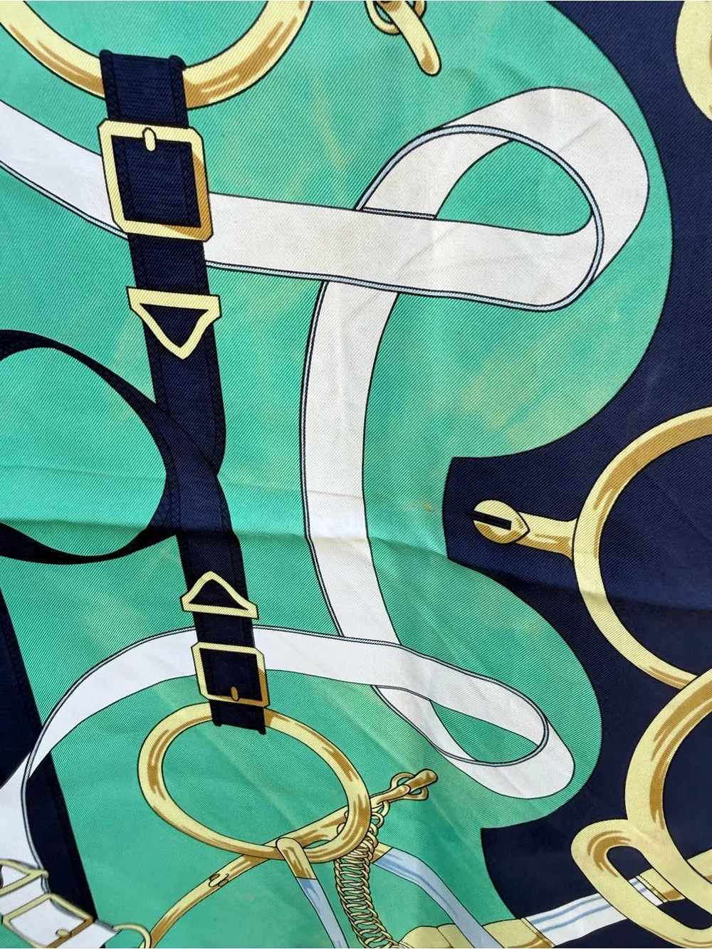Hermes good silk