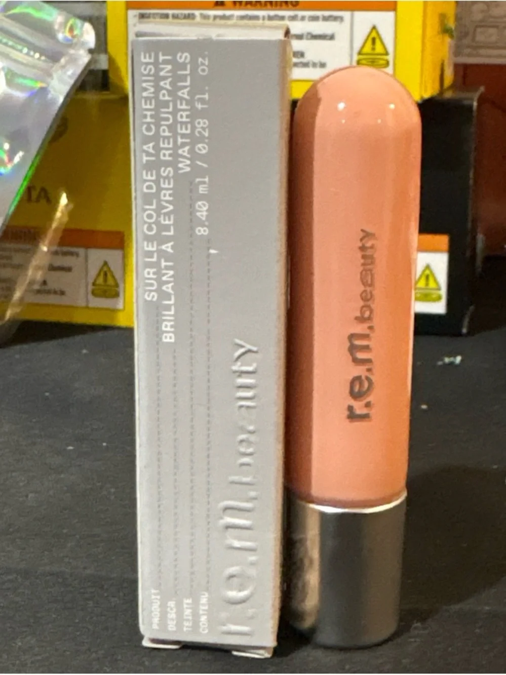 r.e.m. beauty Lip Gloss - Nude Pink