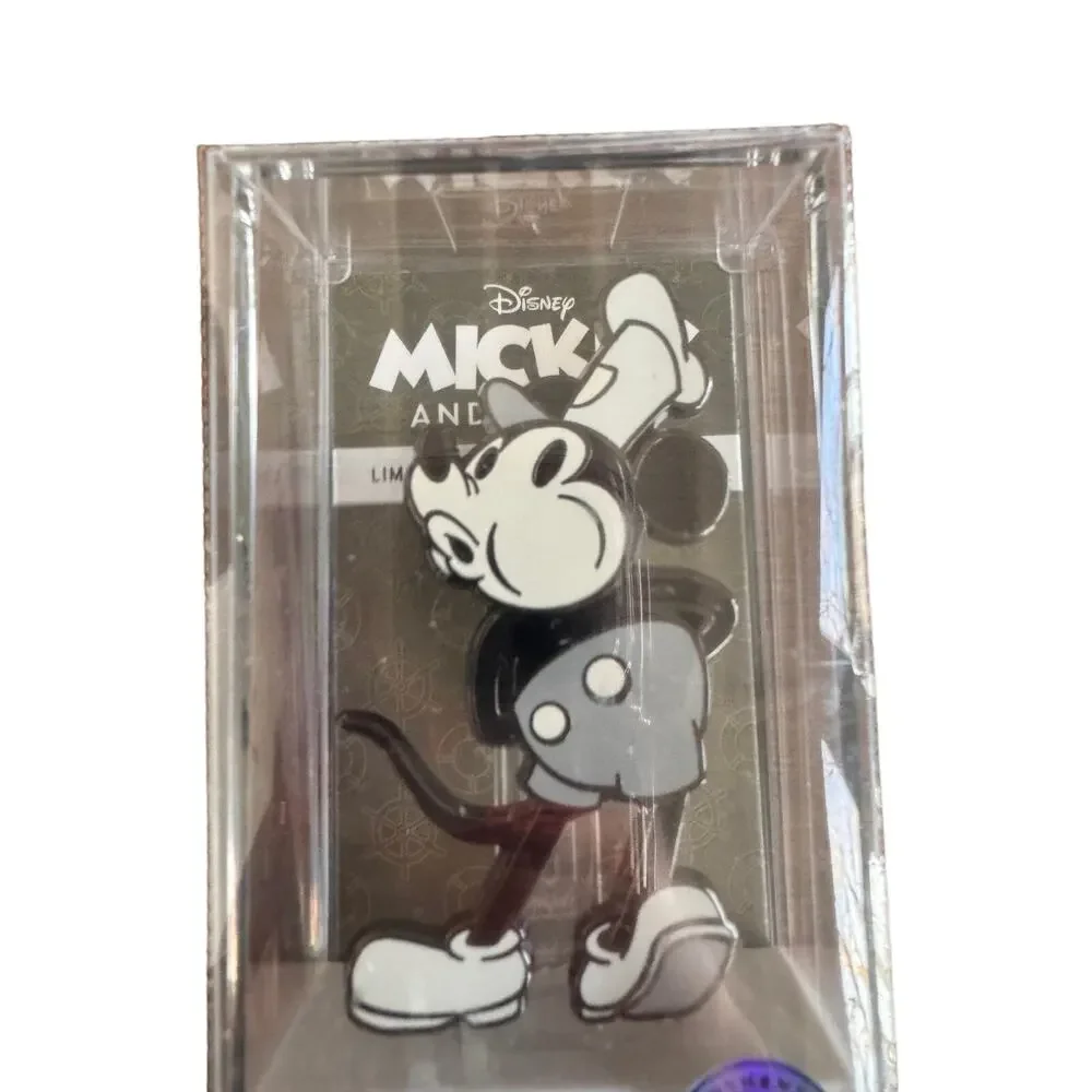 Figpin #685 disney