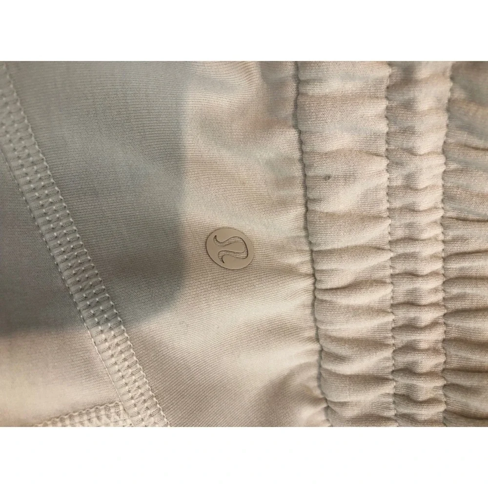 lululemon athletica good size