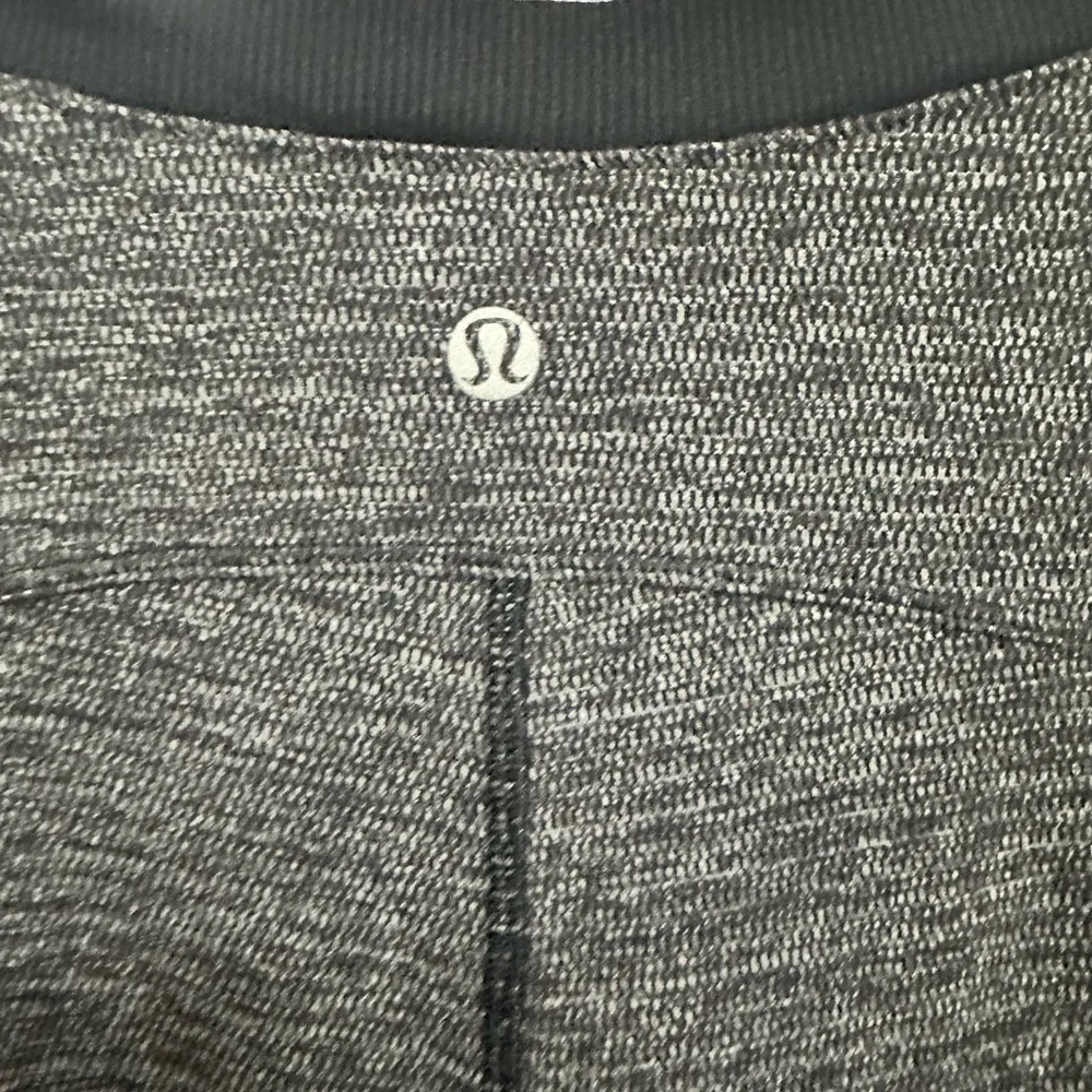 Lululemon Athletica Base Runner Long Sleeve Running Top Heathered Black Size 12