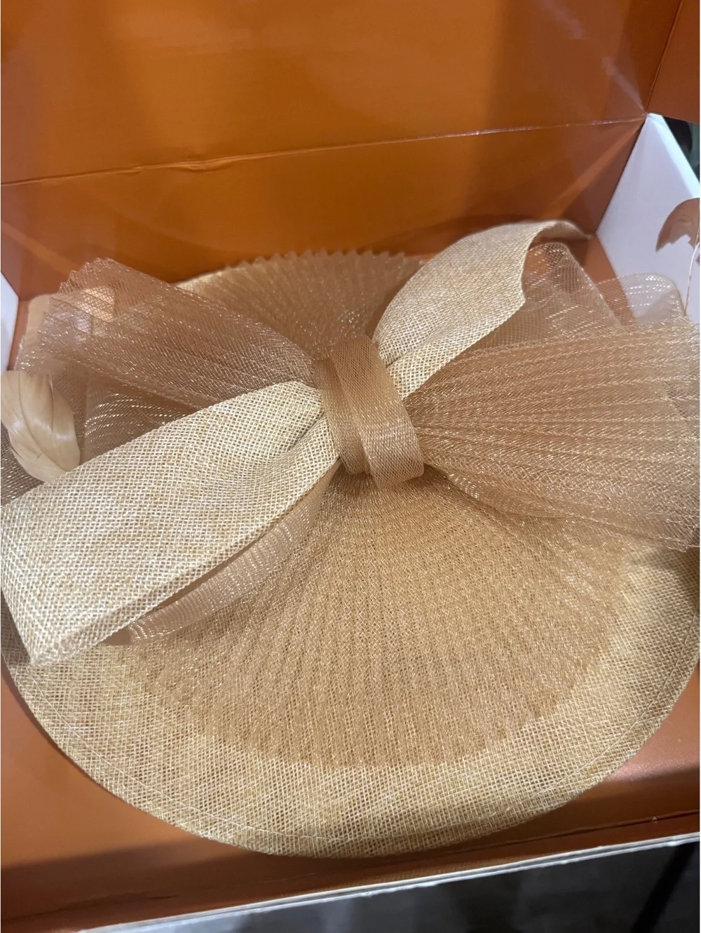 Kidukso Khaki Fascinator Hat with Mesh Bow - Derby Tea Party Hat