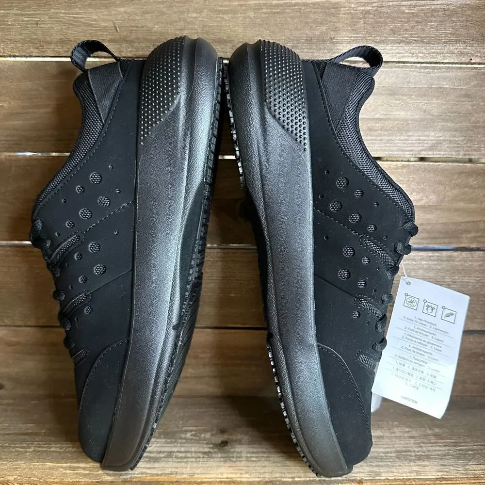 CROCS size 10