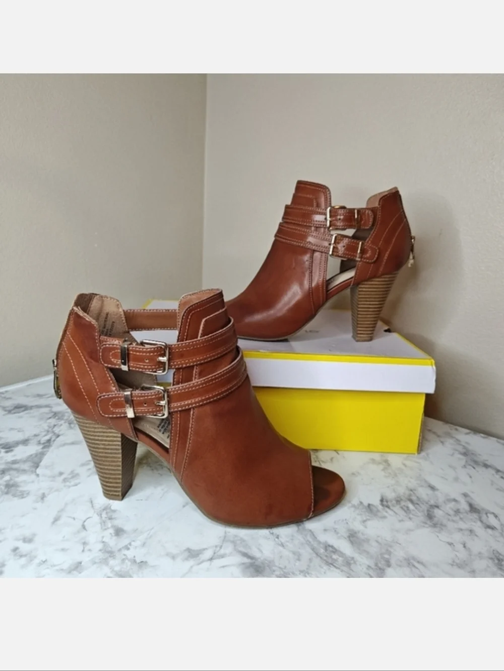 Liz Claiborne Genesis Cognac Peep-Toe Buckle Booties Size 8M