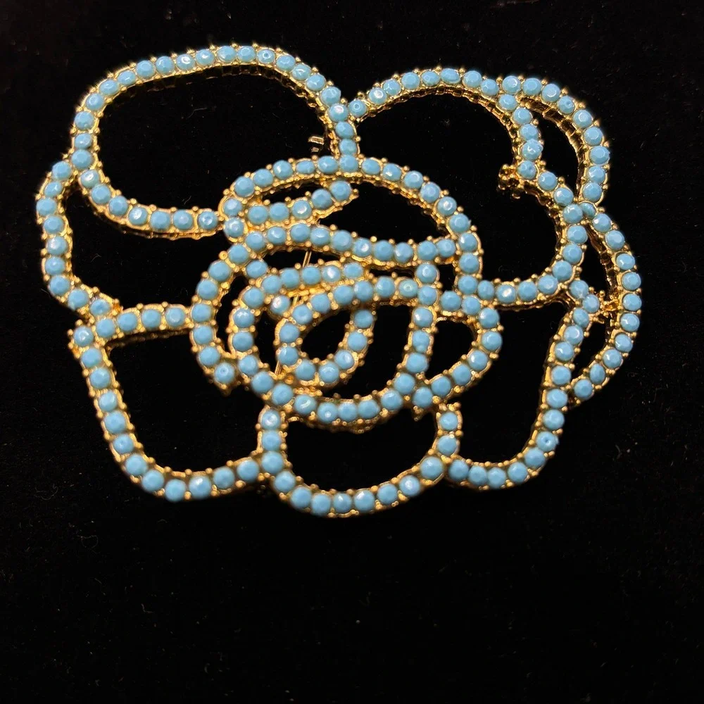 Sonoma Goods For Life Turquoise Rose Brooch Gold Tone‎ Floral Beaded Pin