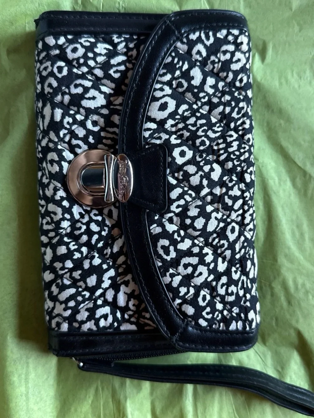 Vintage Vera Bradley! Quilted Black & White Leopard Print Women's Clutch