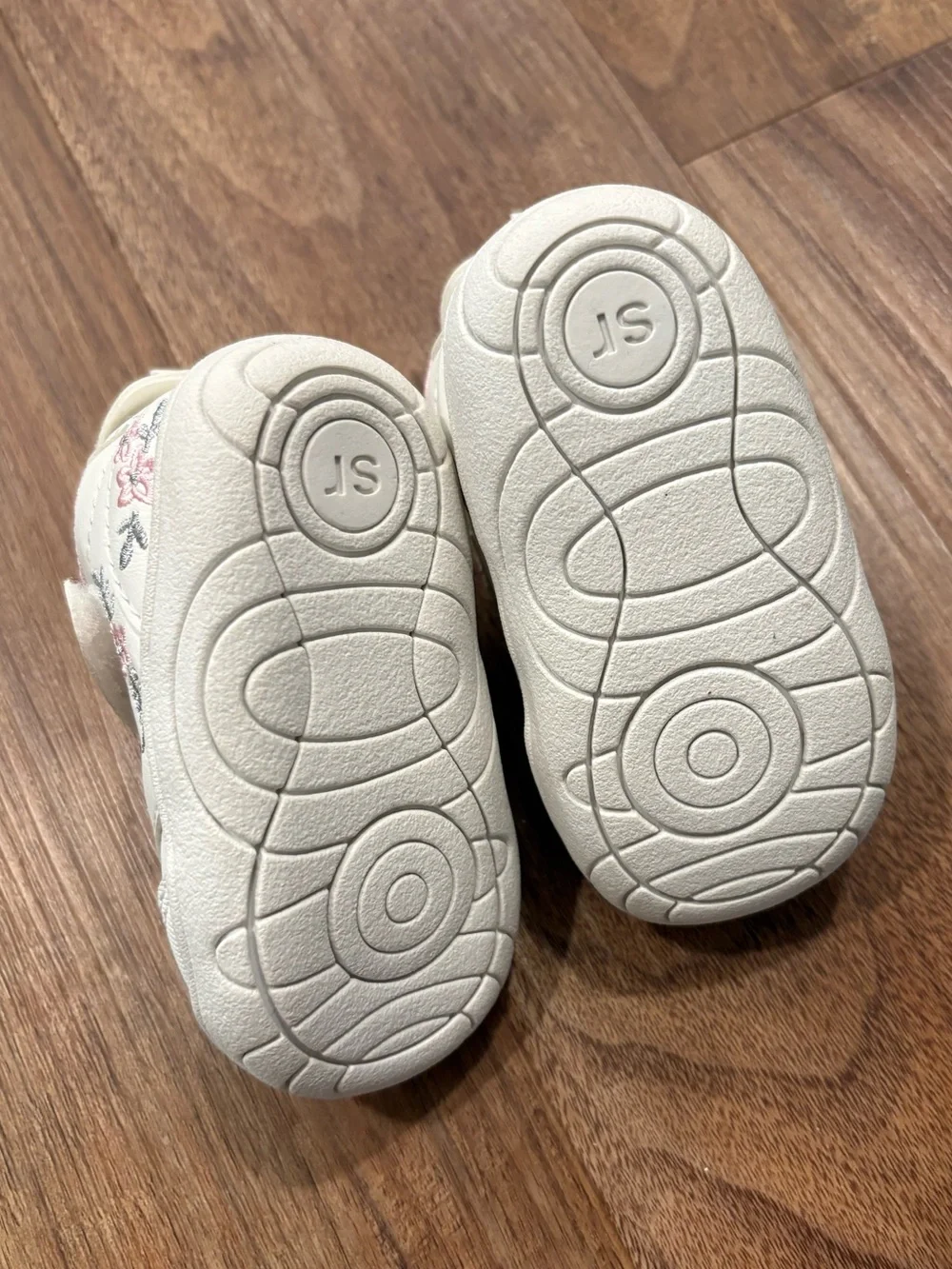 Stride Rite cute supportive
