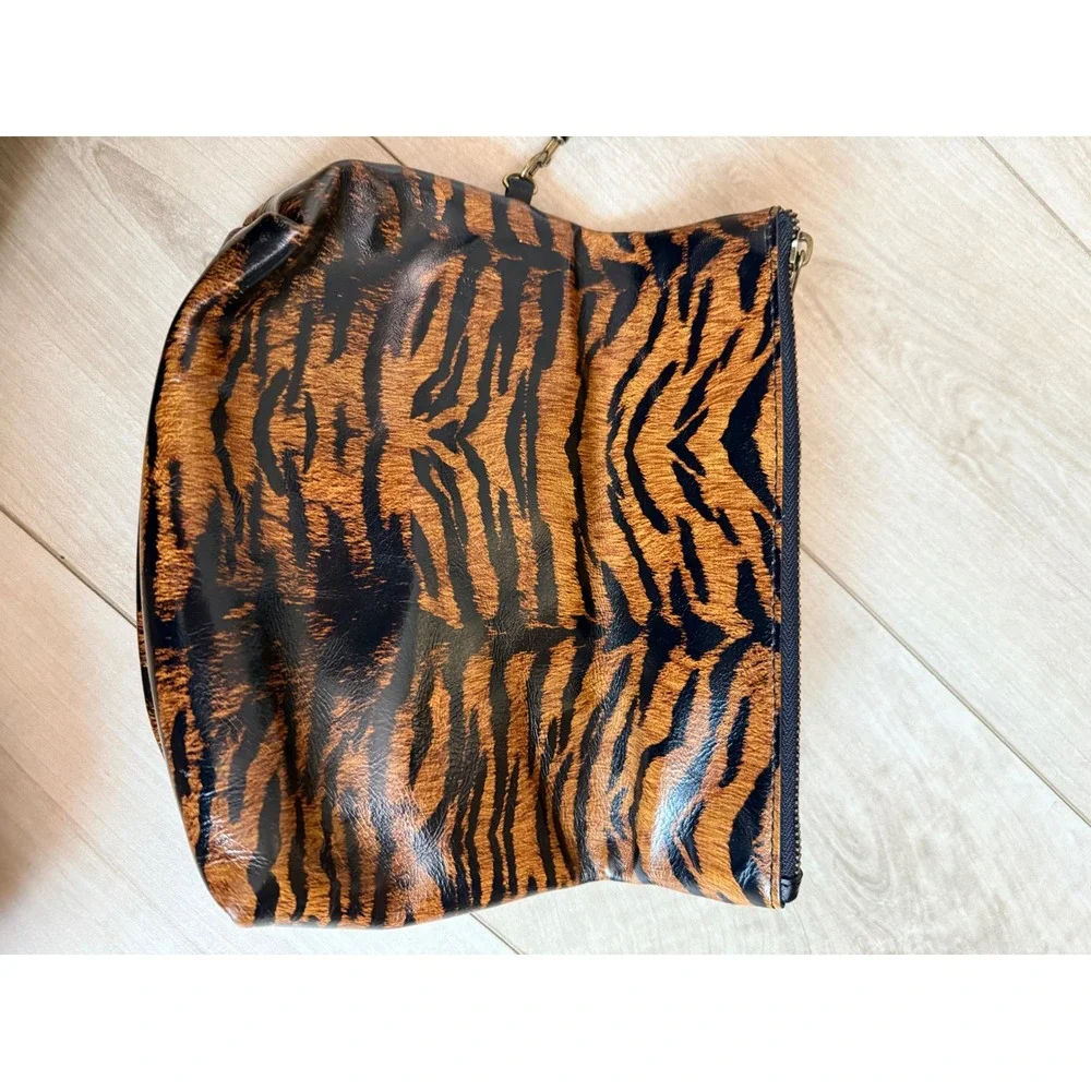 Patricia Nash Tiger Print Foldover Wristlet Clutch Bag P715388 Brown Black NWOT