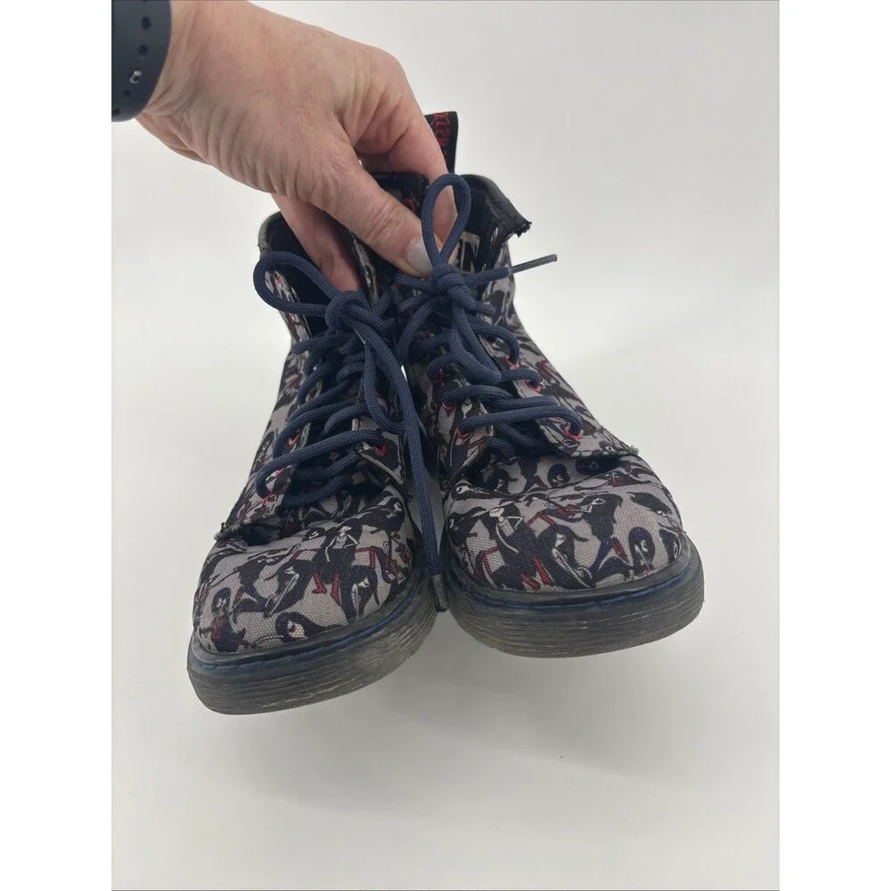 Dr. Martens d3800 without