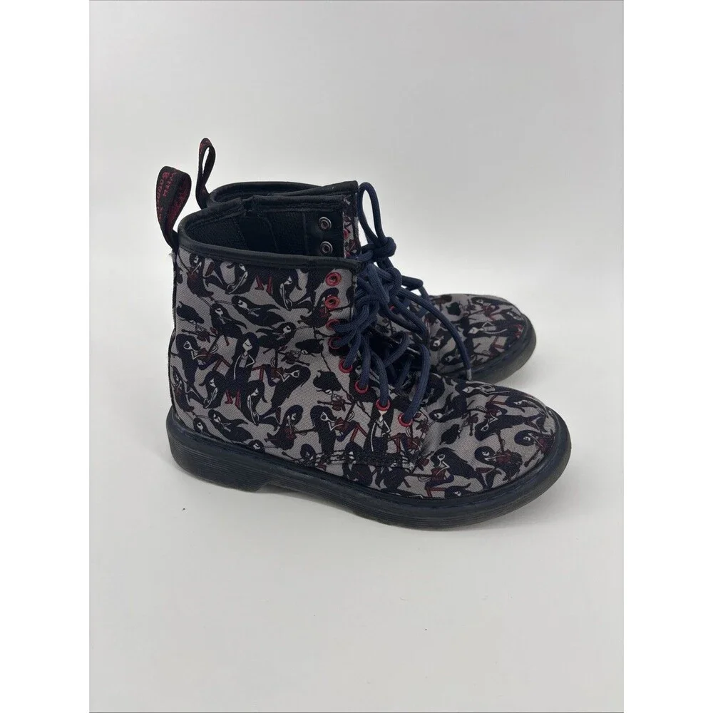 Dr. Martens d3800 without