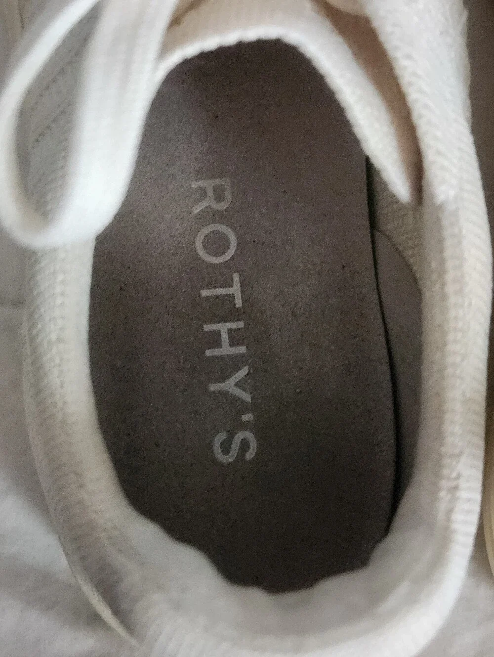 Rothys The RS02 Sneaker Womens Size 7 US Courtside White Perforated Knit Shoes