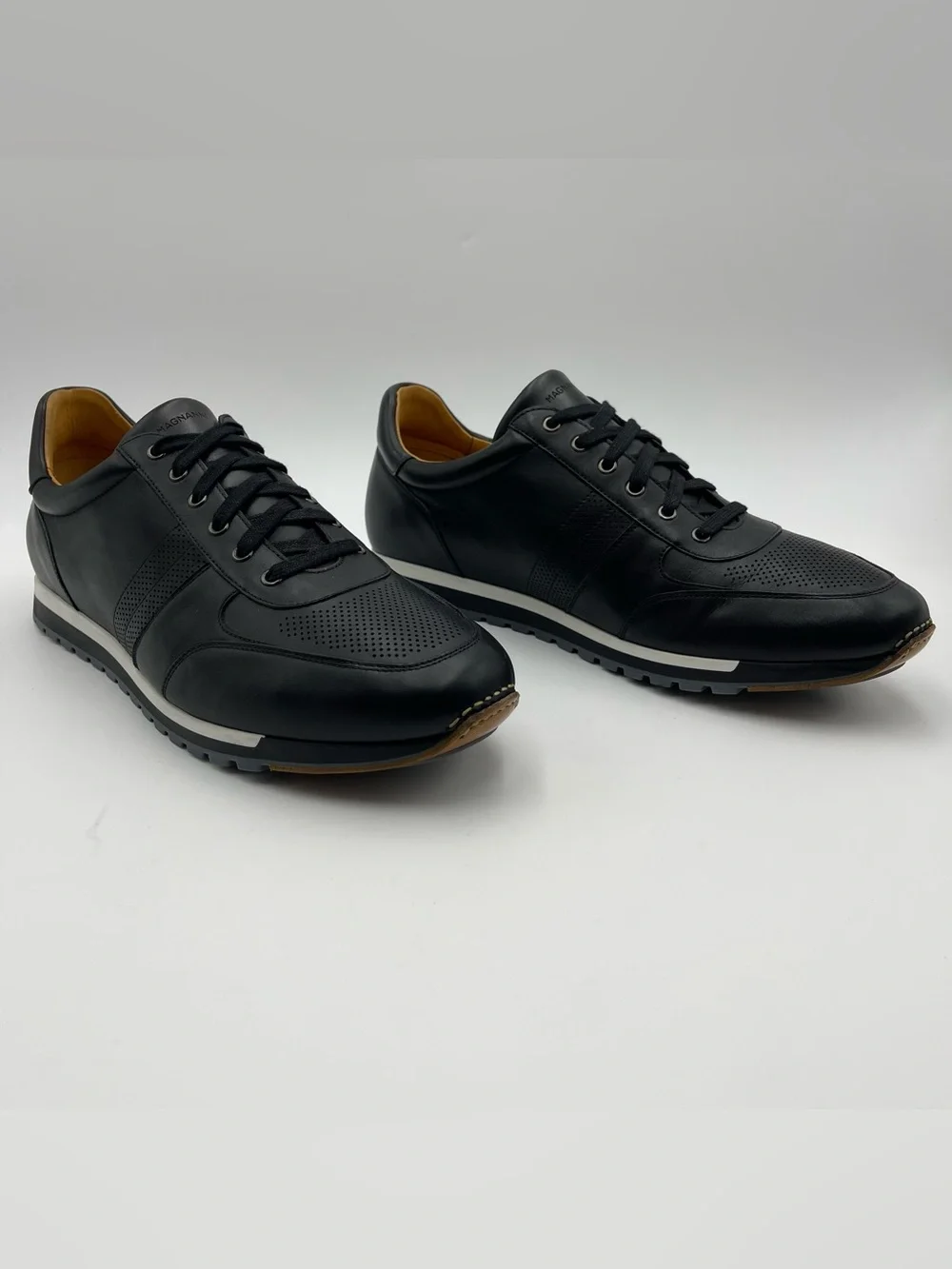 Magnanni collar stripe