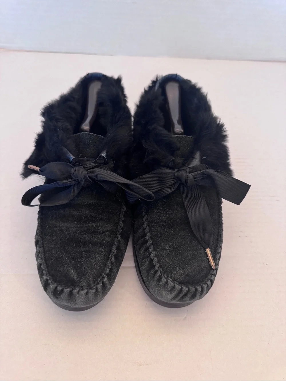 Tory Burch Aberdeen Moccasins Black Suede Fur Ribbon Tie Shoes Womens 8 M