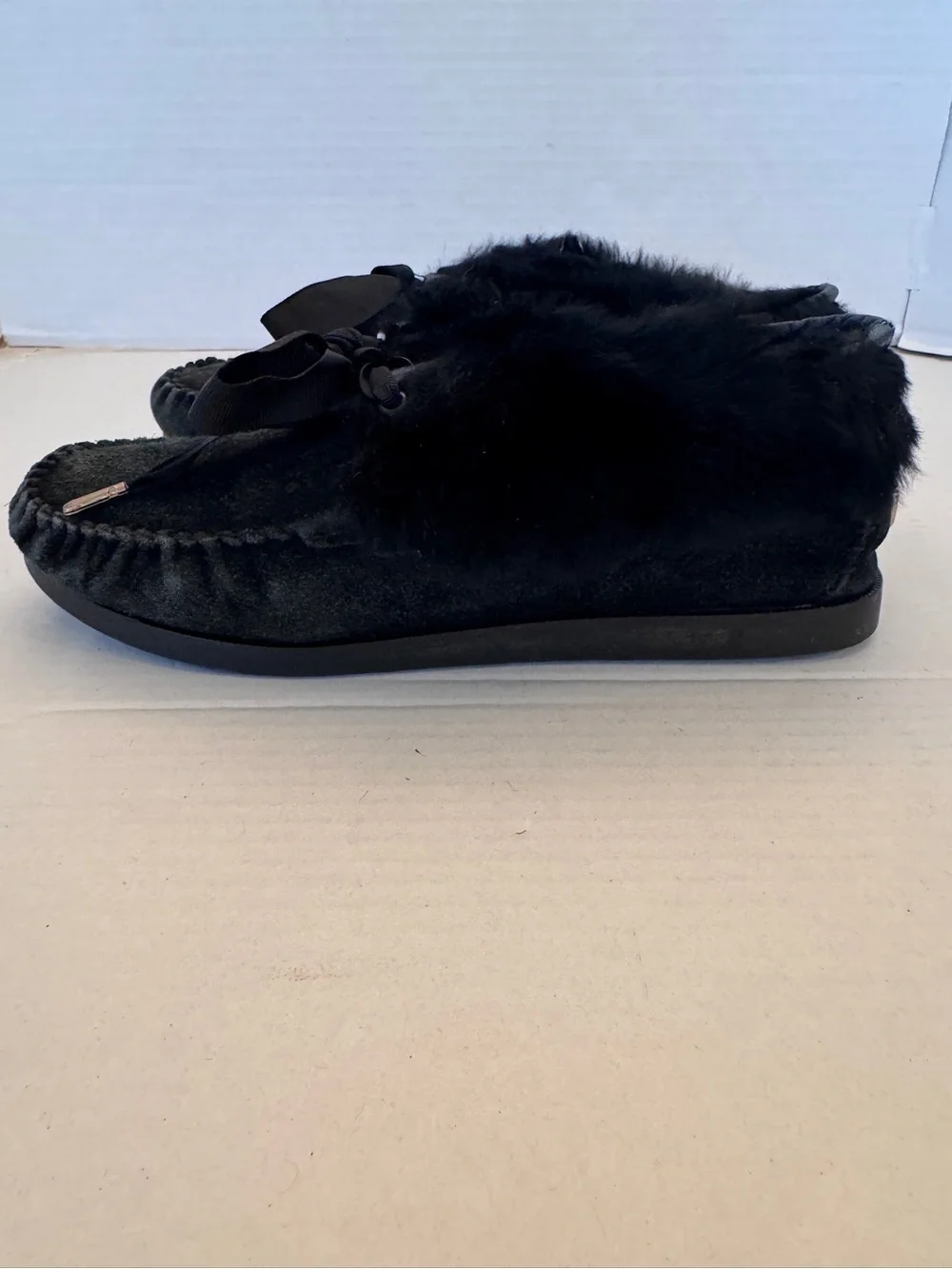 Tory Burch Aberdeen Moccasins Black Suede Fur Ribbon Tie Shoes Womens 8 M