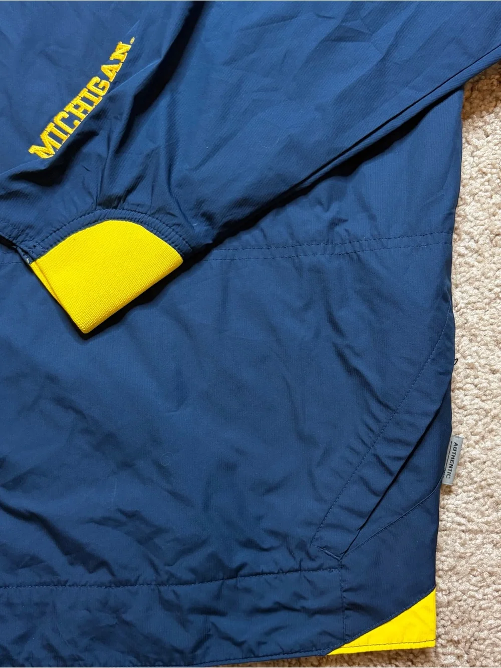 Retro Nike University Michigan 1/4 Zip Windbreaker