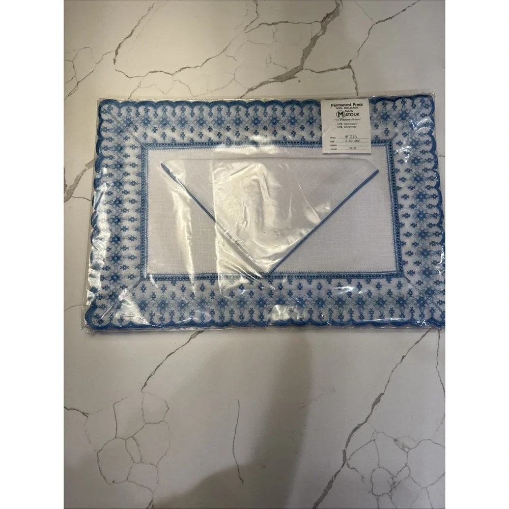 Vintage Matouk Placemats & Napkin White With Blue Floral Embroidered 8 Piece Set
