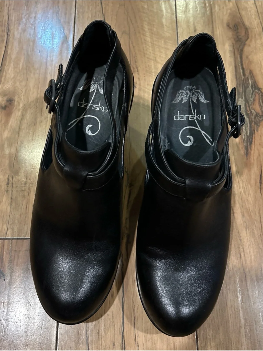 Dansko like new
