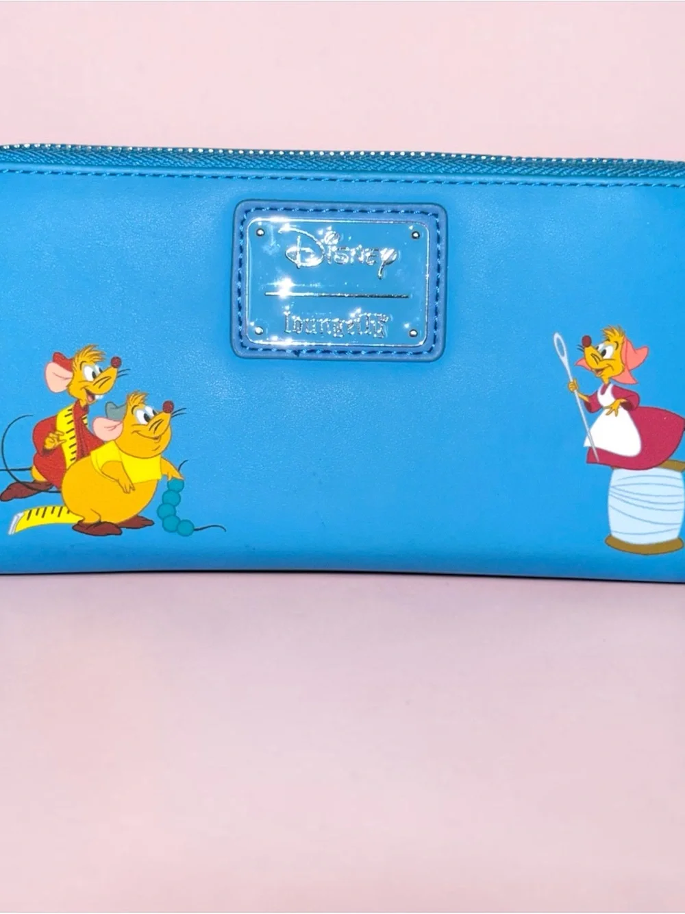 Loungefly wristlet cinderella