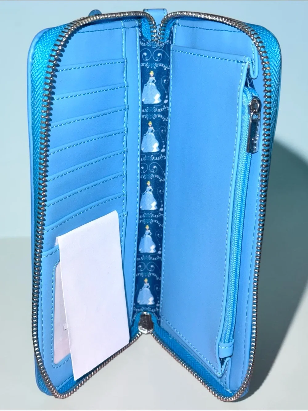 Loungefly wristlet cinderella
