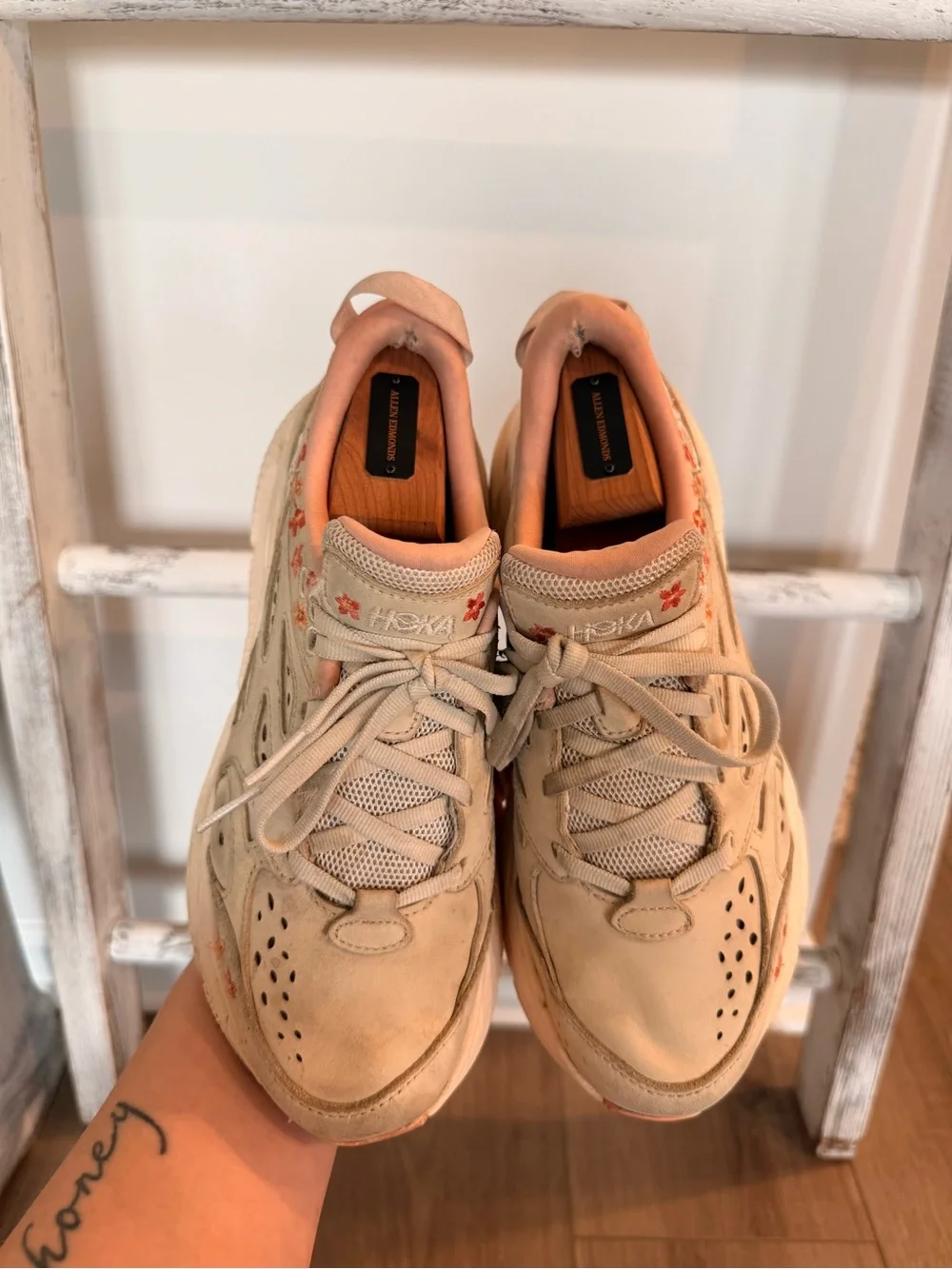 Hoka comfortable women