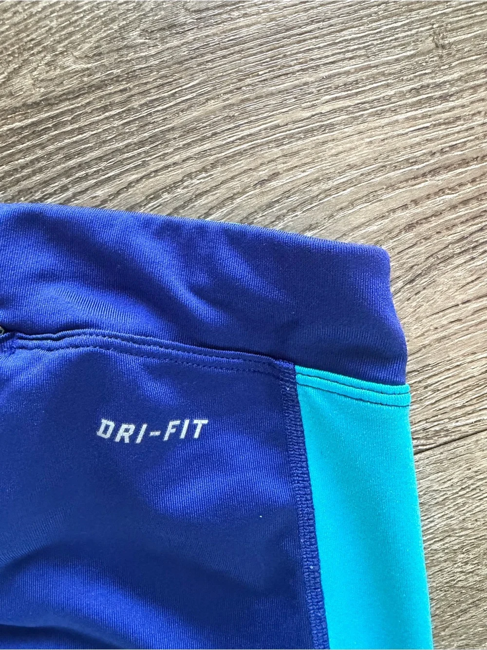 Nike stretchy athletic