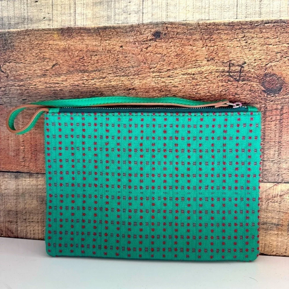 NWOT Lungsin Wristlet/Clutch Bag