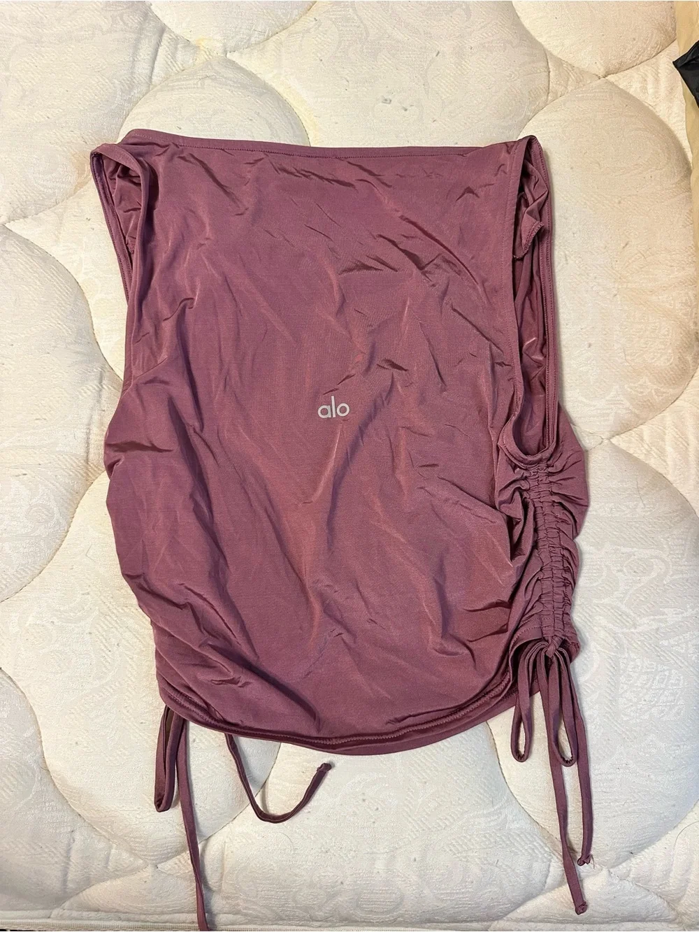 ALO Yoga sleek top