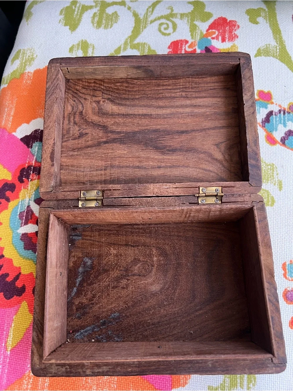N/A vintage hand