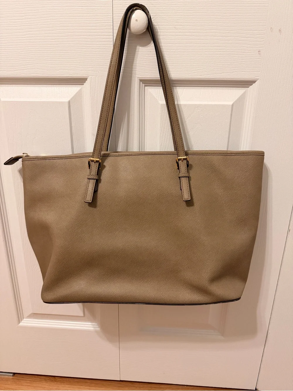 Michael Kors classic michael